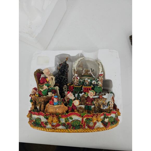 Grandeur Noel Musical Waterglobe Collectors Edition 2002 #15571 NOT WORKING READ - Picture 13 of 16